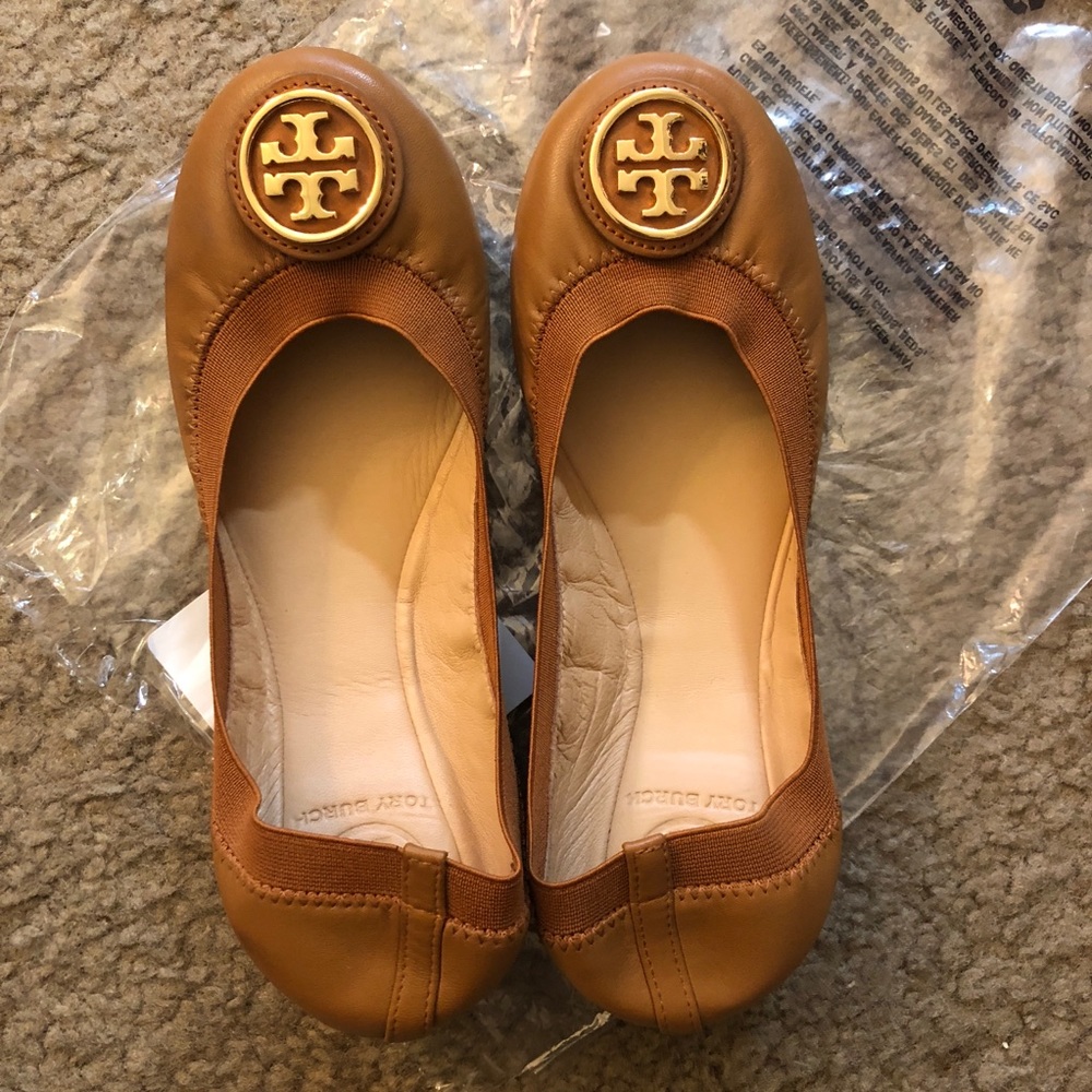 Tory burch flat